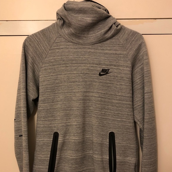 Nike Other - Gray Nike Neck warmer/jacket